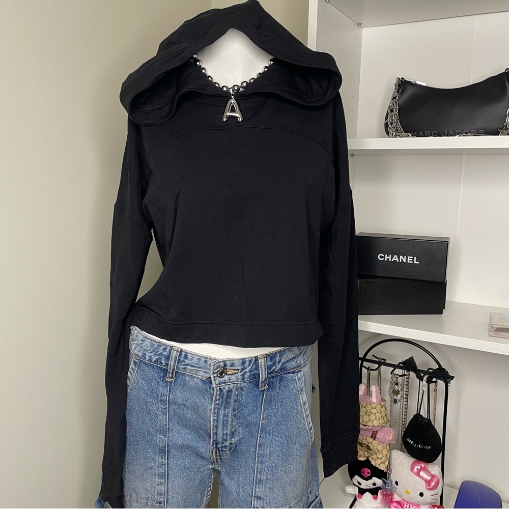 soft cropped basic hoodie - image 1